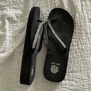 Yellow box flip flops, size 8.5
